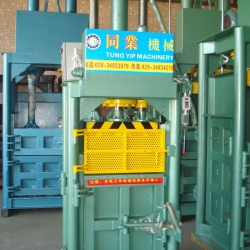 15T液压打包机加安全门